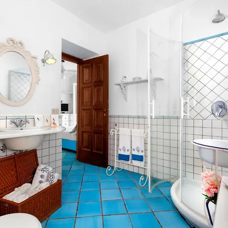 Yourhome - Mia Willa